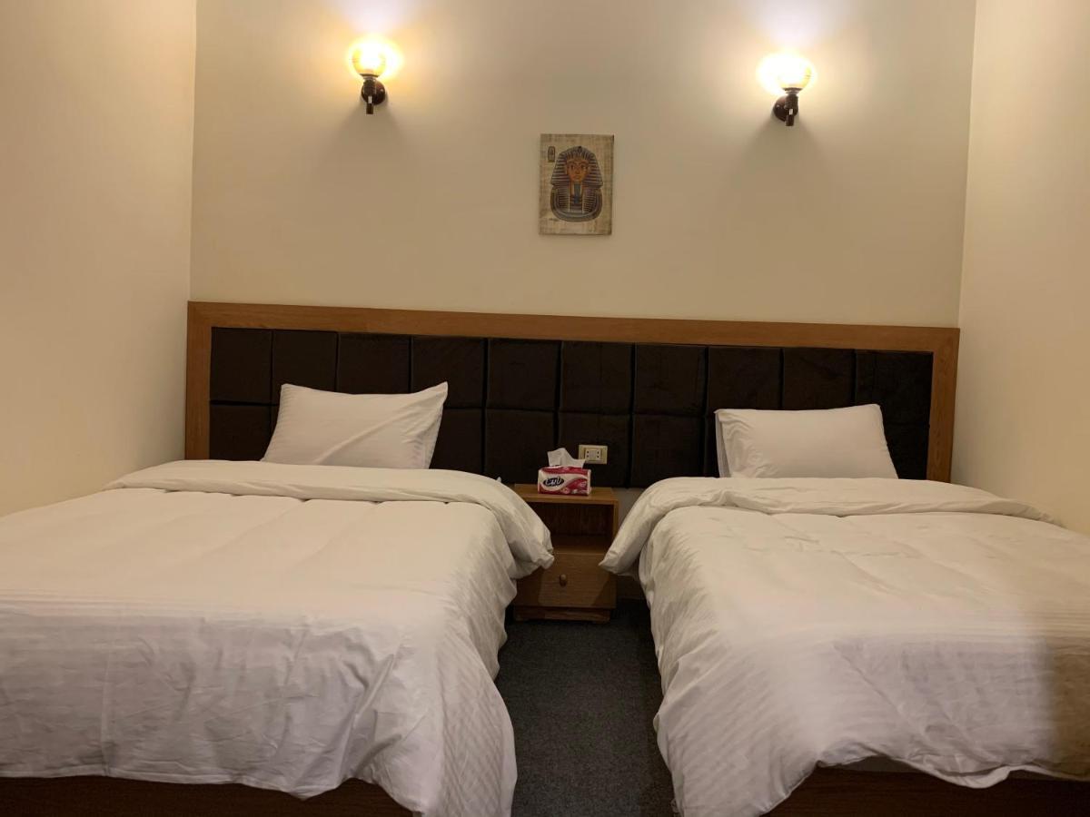 Draz Pyramids View Bed & Breakfast Kafret el-Gabal Exteriör bild
